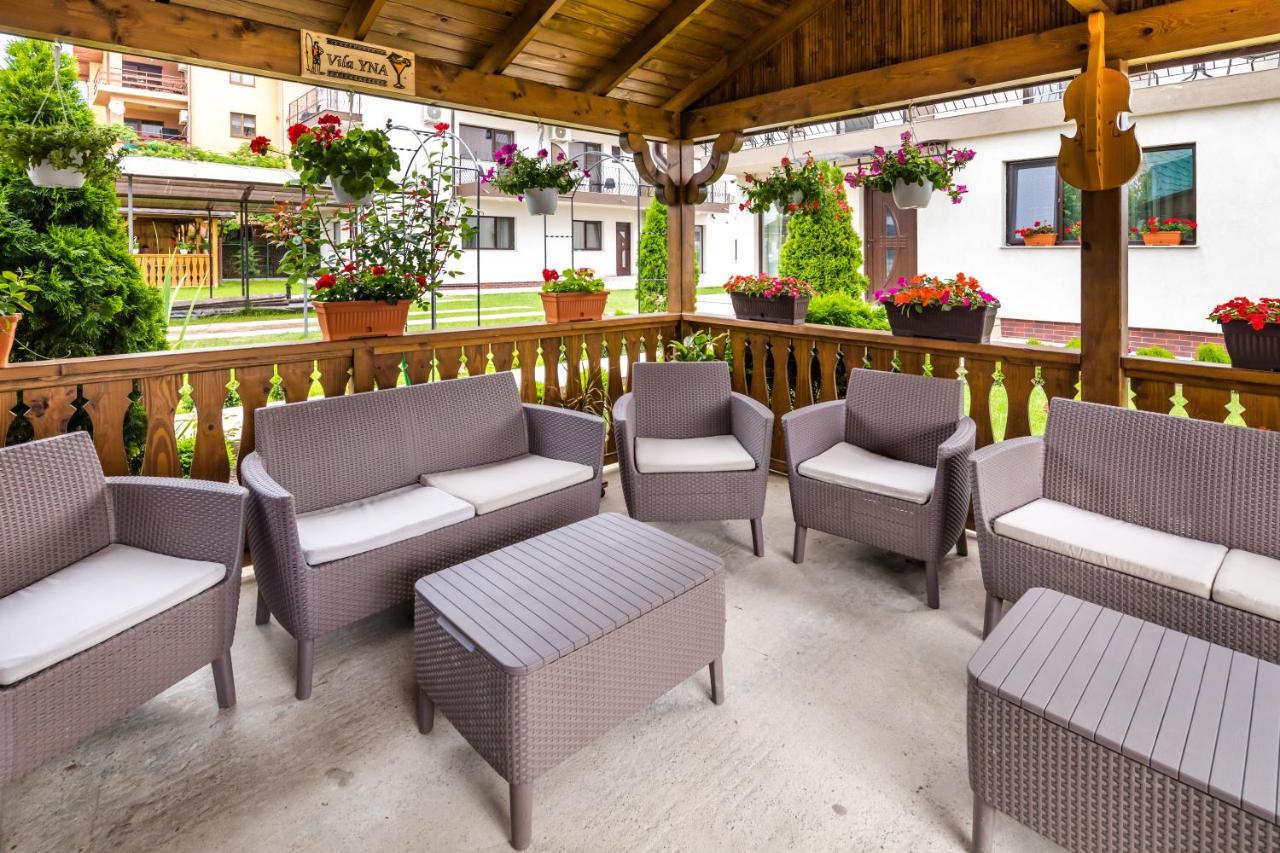 Vila Yna Năvodari Exteriör bild