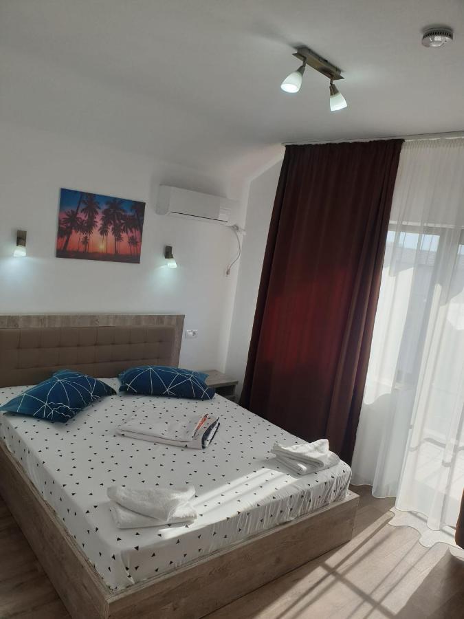Vila Yna Năvodari Exteriör bild